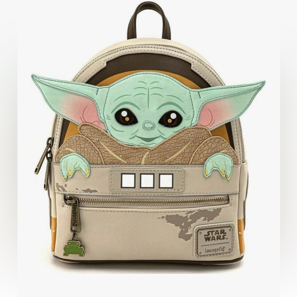 💫 EUC-Loungefly Star Wars Baby Yoda The Mandalorian Womens Bag ✨